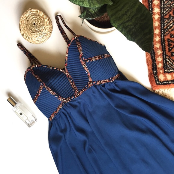 Bar III Dresses & Skirts - Bar lll Blue Detailed Spaghetti Strap Mini Dress!